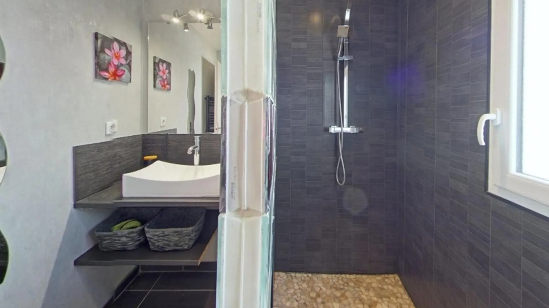 Maison Renovee A Locmiquelic : 3 Min Du Batobus, Proche Sentiers Et Commerces, 4-6 Pers. - Fr-1-349-128